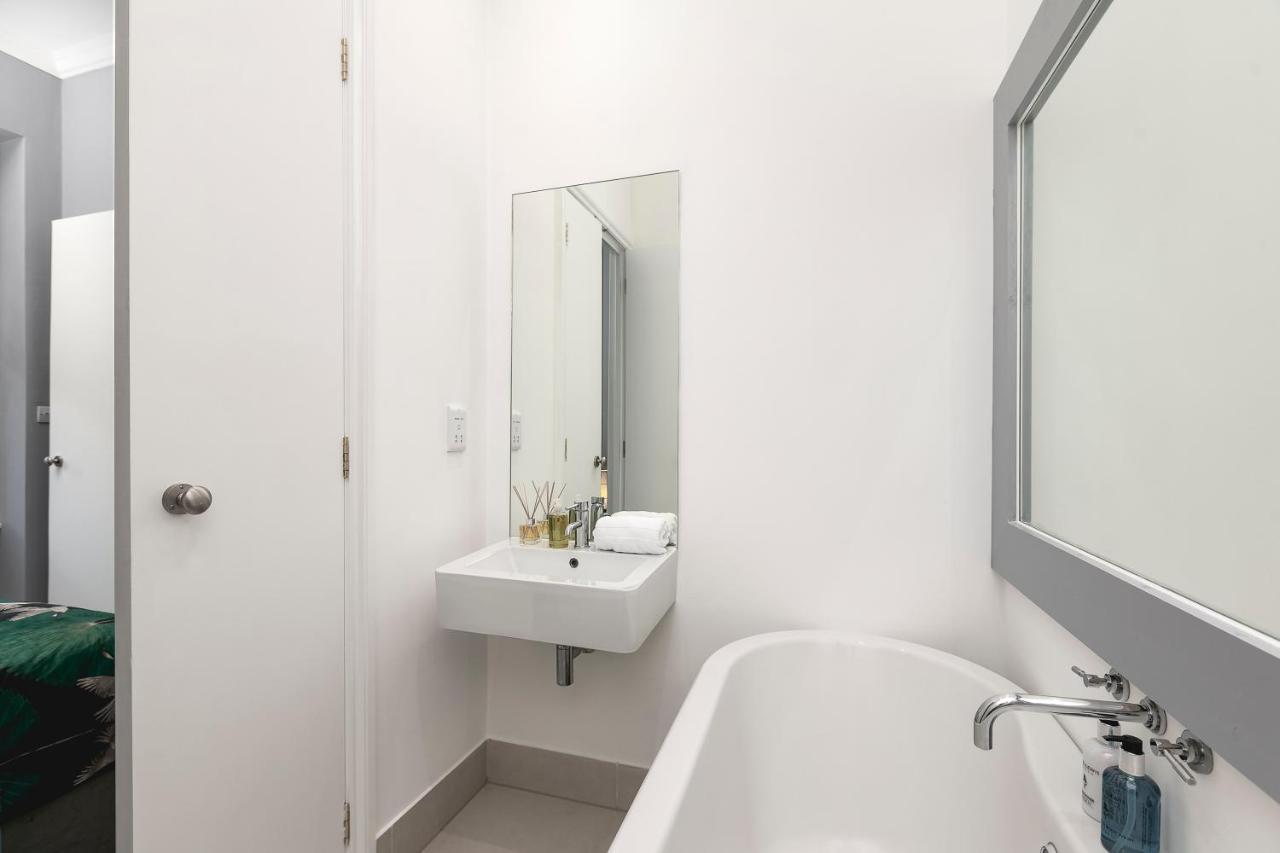 Marine Parade Sea View 2-Bedroom Apartment Brighton Eksteriør billede